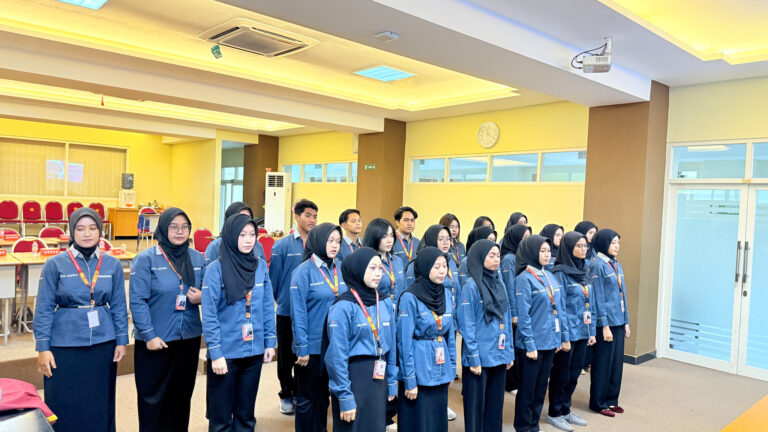 Fakultas Psikologi UMM Lepas Mahasiswa Center of Excellence HRD untuk Magang Industri